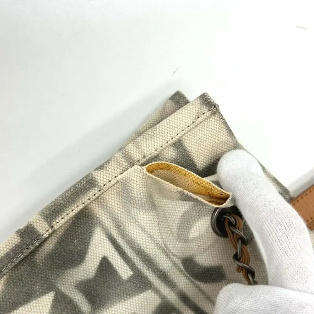 CHANEL Cream Shoulder Bag